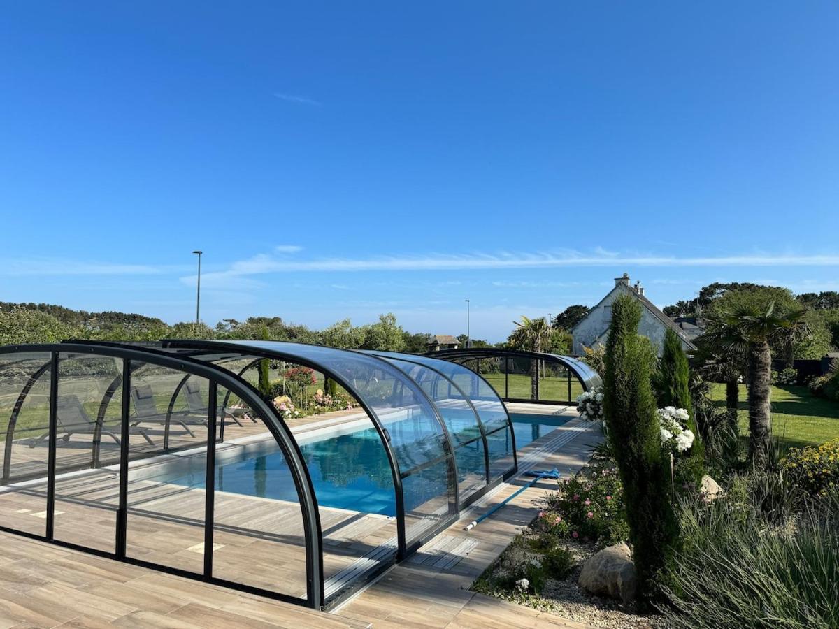 Superbe Villa Tout Confort Avec Piscine Chauffee Er Couverte Et Spa A 2 Pas De La Plage Fouesnant Ngoại thất bức ảnh