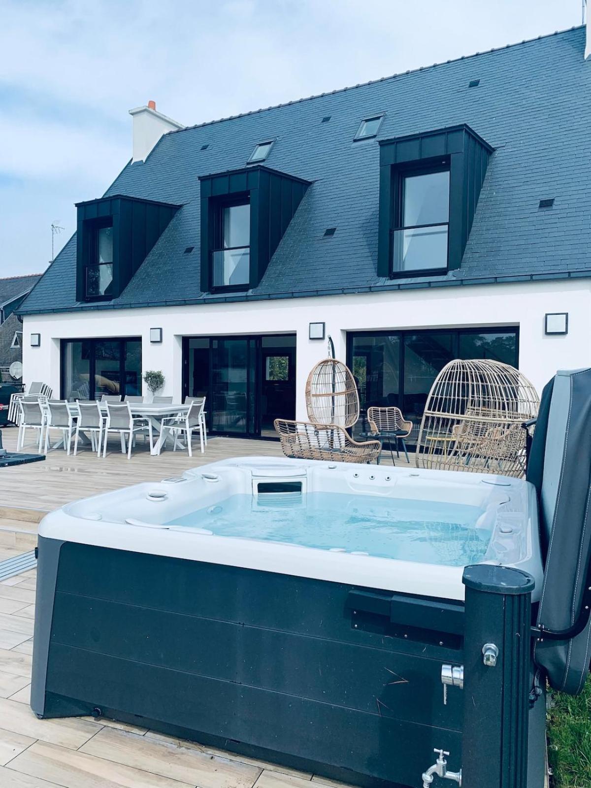 Superbe Villa Tout Confort Avec Piscine Chauffee Er Couverte Et Spa A 2 Pas De La Plage Fouesnant Ngoại thất bức ảnh